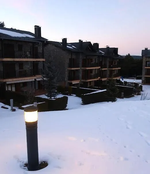 Apartamento Pinospenthouse Pie De Pistas La Molina 0*, La Molina (Girona)